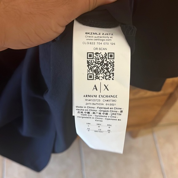 Armani Exchange Oversized Tee- Large Never Worn - Picture 4 of 5